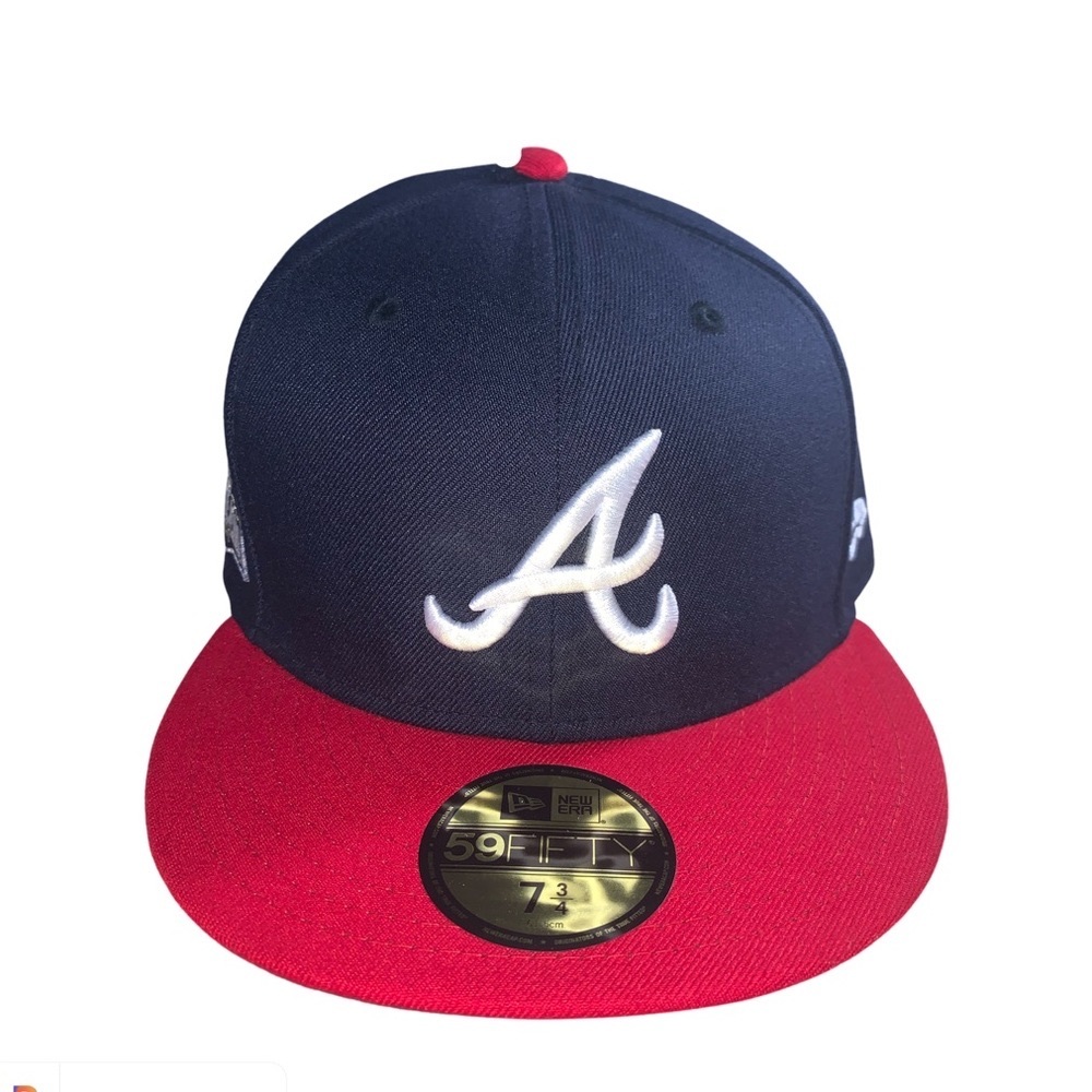 MLB New Era Atlanta Braves Fitted 2020 Postseason Sidepatch Size 7 3/4 - Picture 1 of 5